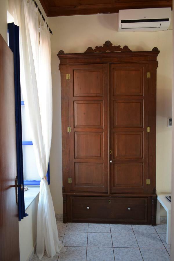 Occasus Room Chalki Town Exterior foto